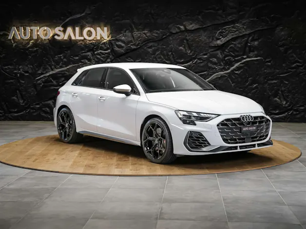 AUDI S3 Sportback TFSI quattro S-tronic*19"Felgen*Werksgarantie*Matrix-LED*Assistenten*
