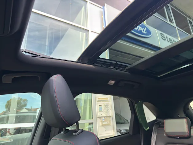 FORD Kuga 2.5 Plug-in Hybrid ST-Line X Black&White Ed.