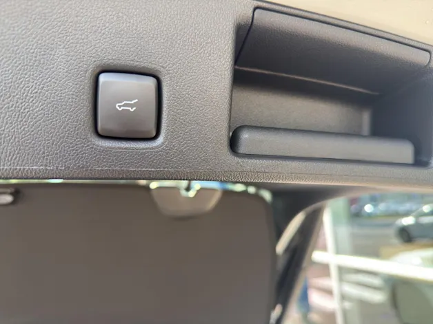 FORD Kuga 2.5 Plug-in Hybrid ST-Line X Black&White Ed.