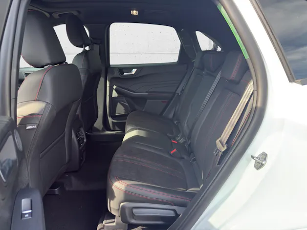 FORD Kuga 2.5 Plug-in Hybrid ST-Line X Black&White Ed.