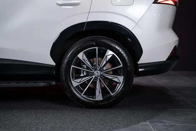 MG HS 1.5 T PHEV Luxury / 360°Kamera / el.Sitze / el.Heckklappe