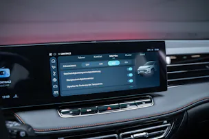 MG HS 1.5 T PHEV Luxury / 360°Kamera / el.Sitze / el.Heckklappe