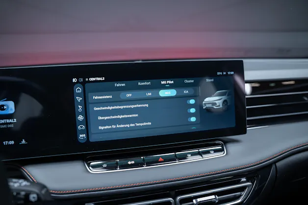 MG HS 1.5 T PHEV Luxury / 360°Kamera / el.Sitze / el.Heckklappe