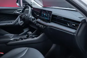 MG HS 1.5 T PHEV Luxury / 360°Kamera / el.Sitze / el.Heckklappe