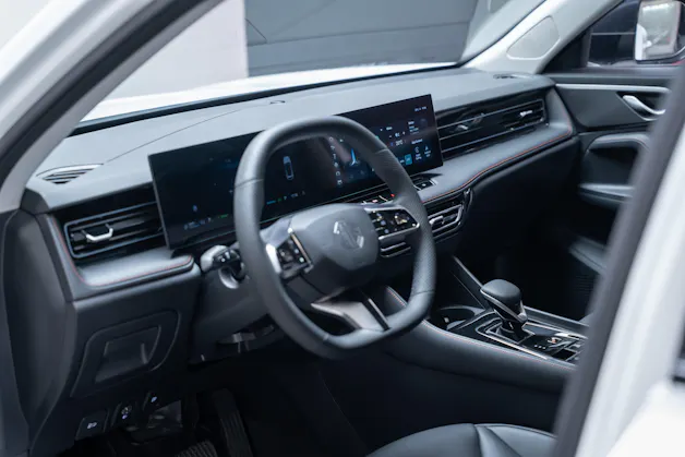 MG HS 1.5 T PHEV Luxury / 360°Kamera / el.Sitze / el.Heckklappe