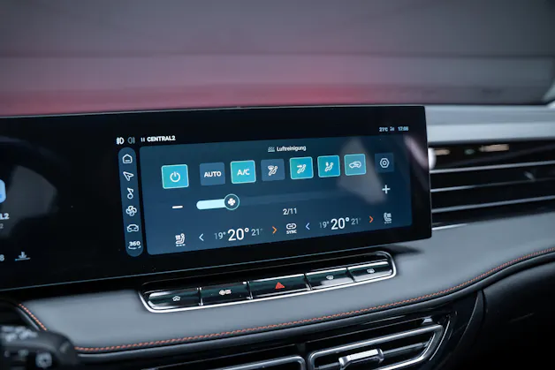 MG HS 1.5 T PHEV Luxury / 360°Kamera / el.Sitze / el.Heckklappe