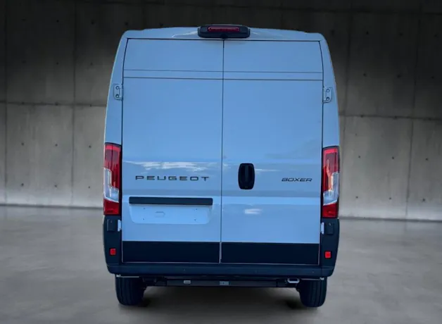 PEUGEOT Boxer 2.2 HDI 335 L2H2