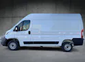PEUGEOT Boxer 2.2 HDI 335 L2H2