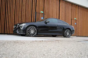 MERCEDES-BENZ E 450 COUPÉ AMG LINE BLACK 4 MATIC 9G-TRONIC l 367 PS
