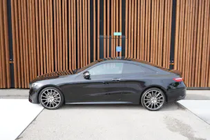 MERCEDES-BENZ E 450 COUPÉ AMG LINE BLACK 4 MATIC 9G-TRONIC l 367 PS