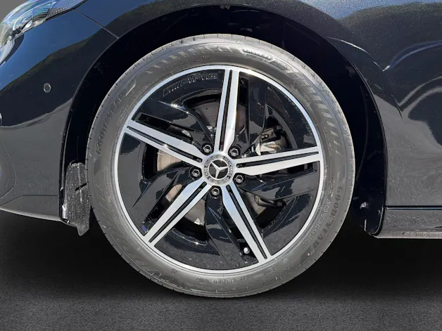 MERCEDES-BENZ CLA Shooting Brake 350 4Matic 85 kWh EQ