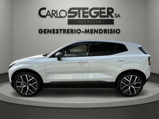 VOLVO EX30 P5 69 kWh Long Range Xcentric Black Edition43235