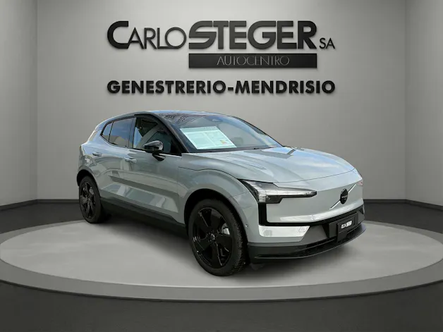 VOLVO EX30 P8 69 kWh AWD Xcentric Black Edition