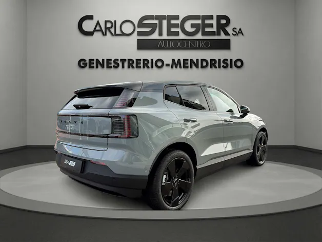 VOLVO EX30 P8 69 kWh AWD Xcentric Black Edition