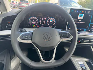 VW Golf 1.5 e TSI mHEV Basis DSG
