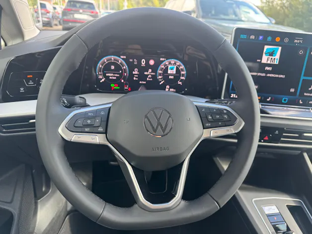 VW Golf 1.5 e TSI mHEV Basis DSG