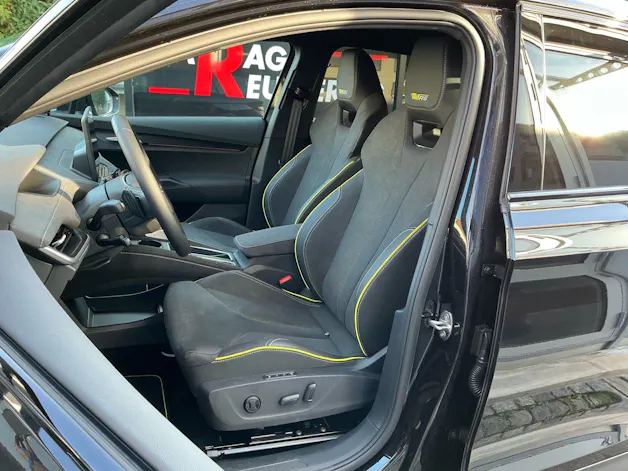 SKODA Elroq RS 4x4 *** MAXX PAKET, ANHÄNGEKUPPLUNG & 4 JAHRE SKODA GARANTIE *** **