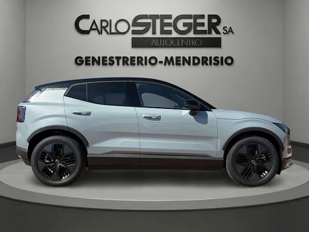 VOLVO EX30 Cross Country P8 69 kWh AWD Ultra