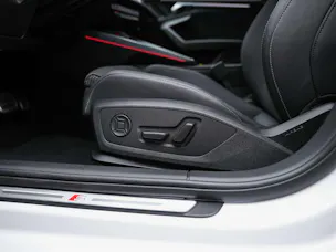 AUDI S3 Sportback TFSI quattro S-tronic*19"Felgen*Werksgarantie*Matrix-LED*Assistenten*