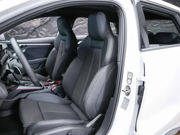 AUDI S3 Sportback TFSI quattro S-tronic*19"Felgen*Werksgarantie*Matrix-LED*Assistenten*