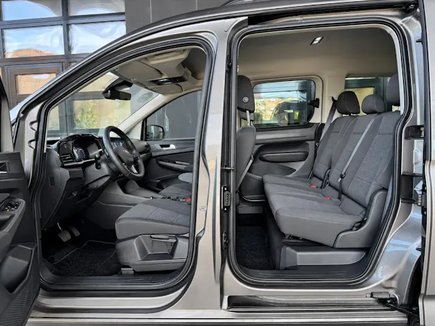 FORD Tourneo Connect 2.0 EcoBlue Titanium Automat