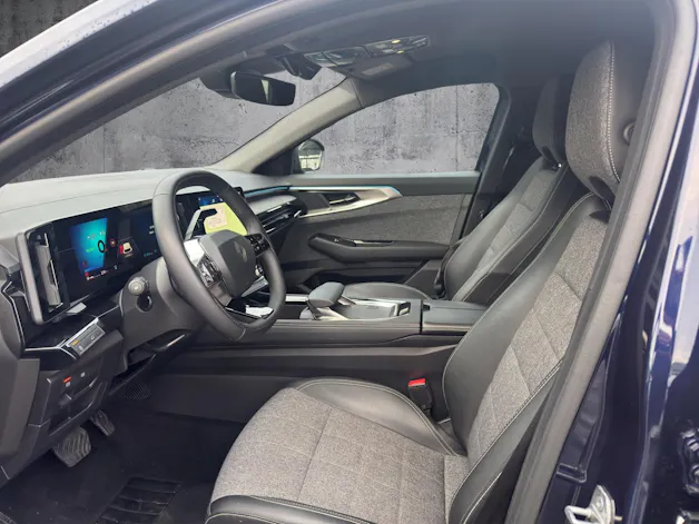 RENAULT Espace Techno 7-Sitze 1.2 E-Tech 200 **Leasingaktion 1.99%**