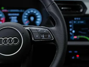 AUDI S3 Sportback TFSI quattro S-tronic*19"Felgen*Werksgarantie*Matrix-LED*Assistenten*