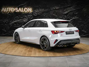 AUDI S3 Sportback TFSI quattro S-tronic*19"Felgen*Werksgarantie*Matrix-LED*Assistenten*