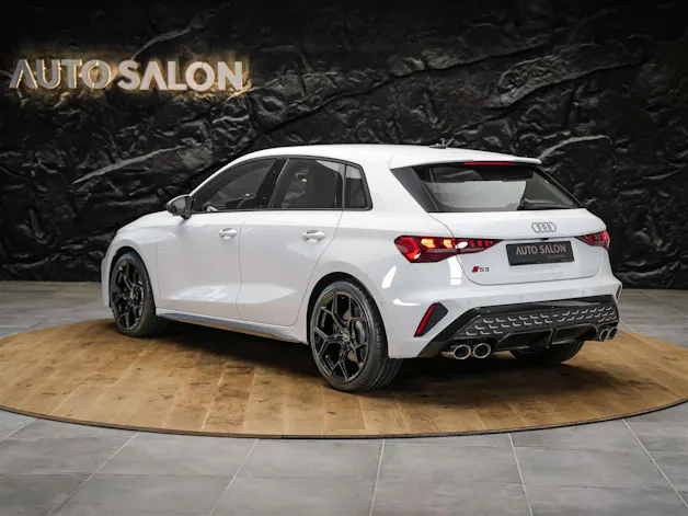 AUDI S3 Sportback TFSI quattro S-tronic*19"Felgen*Werksgarantie*Matrix-LED*Assistenten*