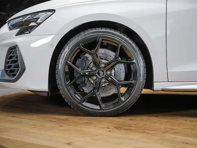 AUDI S3 Sportback TFSI quattro S-tronic*19"Felgen*Werksgarantie*Matrix-LED*Assistenten*