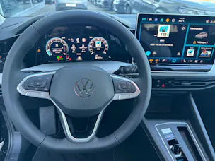 VW Golf 1.5 e TSI mHEV Basis DSG
