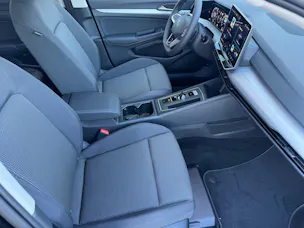 VW Golf 1.5 e TSI mHEV Basis DSG
