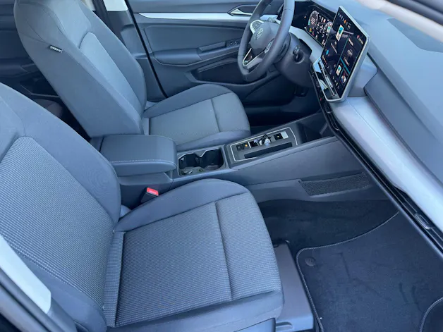 VW Golf 1.5 e TSI mHEV Basis DSG