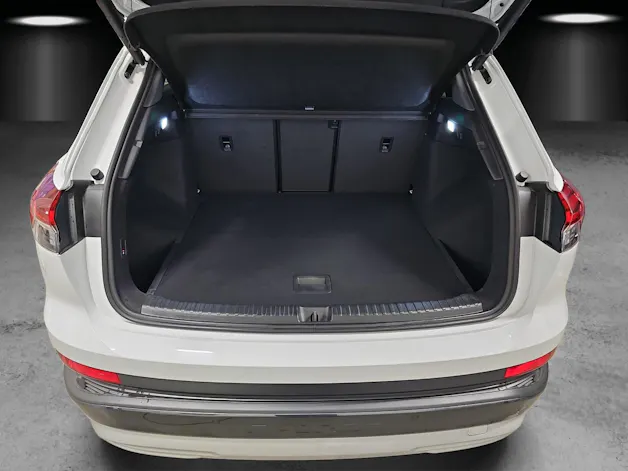 AUDI Q4 e-tron 50 quattro