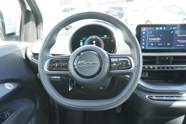 FIAT 500 electric 87 kW Cult