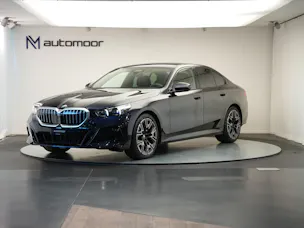 BMW 520d xDrive 48V M Sport Steptronic *Carbon* *Harman/Kardon* *Werksgarantie*
