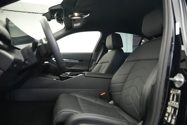 BMW 520d xDrive 48V M Sport Steptronic *Carbon* *Harman/Kardon* *Werksgarantie*