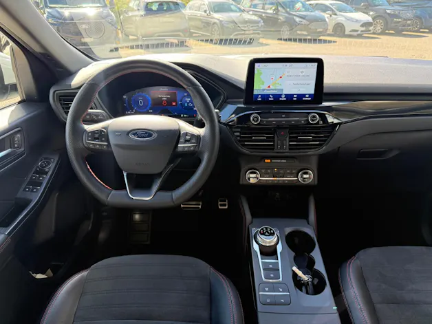 FORD Kuga 2.5 FHEV ST-Line X 4WD