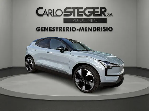VOLVO EX30 P8 69 kWh AWD Ultra