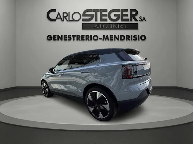VOLVO EX30 P8 69 kWh AWD Ultra