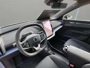 VOLVO EX30 P8 69 kWh AWD Ultra