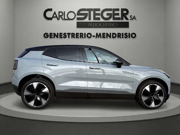 VOLVO EX30 P8 69 kWh AWD Ultra
