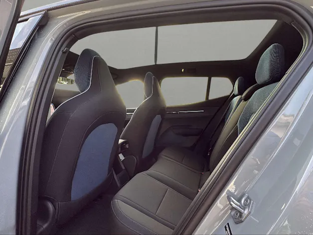 VOLVO EX30 P8 69 kWh AWD Ultra