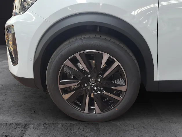 PEUGEOT 2008 1.2 MHEV GT Exclusive
