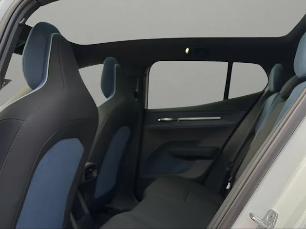 VOLVO EX30 P8 69 kWh AWD Ultra