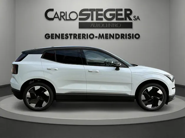 VOLVO EX30 P8 69 kWh AWD Ultra