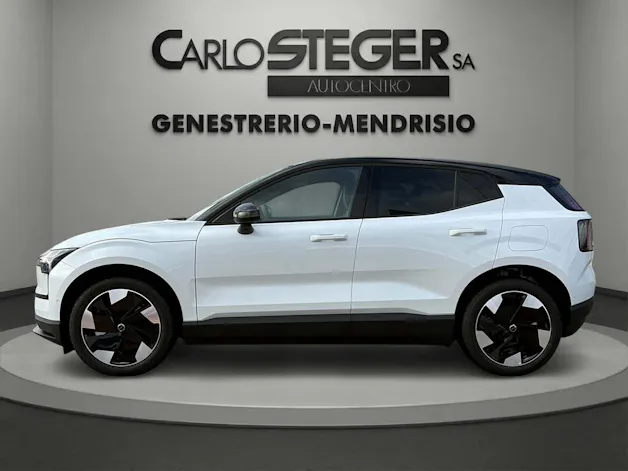 VOLVO EX30 P8 69 kWh AWD Ultra