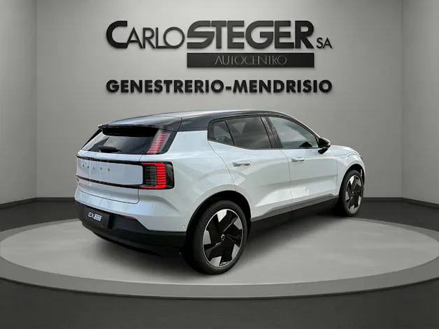 VOLVO EX30 P8 69 kWh AWD Ultra