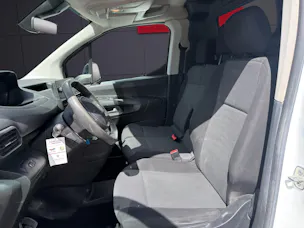 PEUGEOT Partner 1.2 Pro 650 kg Standard