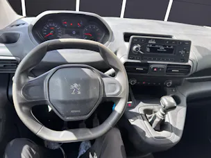 PEUGEOT Partner 1.2 Pro 650 kg Standard